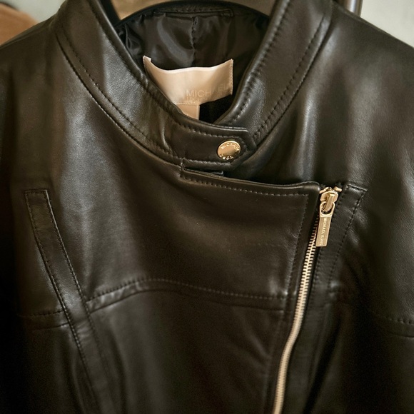 Michael Kors real leather jacket- Size Medium.  Never worn, with tags. - Picture 2 of 6